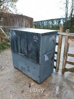 Large Site Store safe tool box van vault garage Workshop needs lock £245+vat