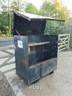 Large Store safe tool box van vault garage Workshop needs attention £95+vat D10