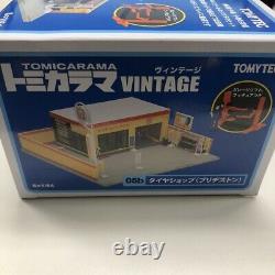 Tomica Vintage Tomicarama Accelerator 426 Garage DioramaJapanese used car store