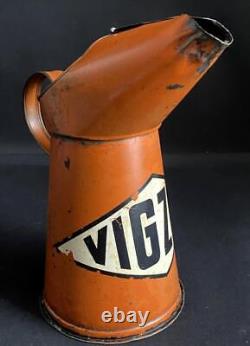 Vigzol Quart Motor Oil Pourer Vintage Jug Garage Advertising Can
