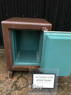 Vintage Ratner safe 1023# nice drinks cupboard, cigar store, house feature