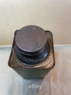Wakefield Castrol Motor Gear Oil Quart Caddy Garage Automotive Vintage Tin Can