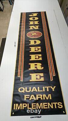 Bannière verticale de style vintage John Deere des années 30 pour la promotion du concessionnaire en magasin
