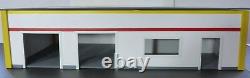 New Item-custom Made Model Garage/gas Station/store/office 1/24-25 Modèle Diorama