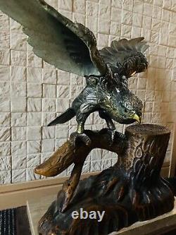 Ornement en métal de faucon Aigle Oiseau Rapace Sculpture en fer Art Souvenir 13 lb Japon