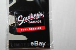 Smokey Garage Logo Pin Pixar Studio Exclusive Store! Le 400 Cars 3 Disney